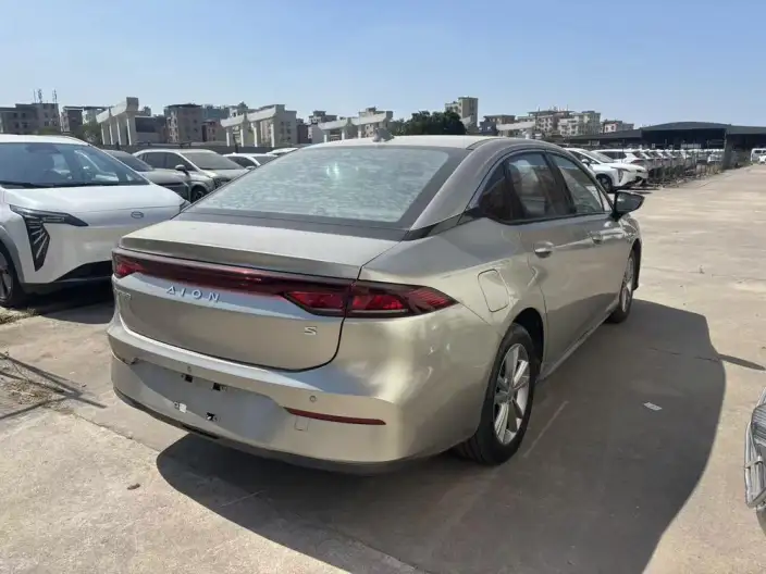 AION S 2023 Model Mei 580 – фото 6