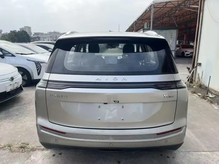 AION Y 2023 Model Plus 510 Lexiang Edition – фото 5