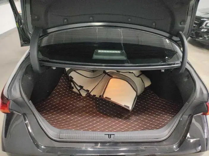 Toyota Avalon 2022 Model Hybrid 2.5L Deluxe Edition – фото 9