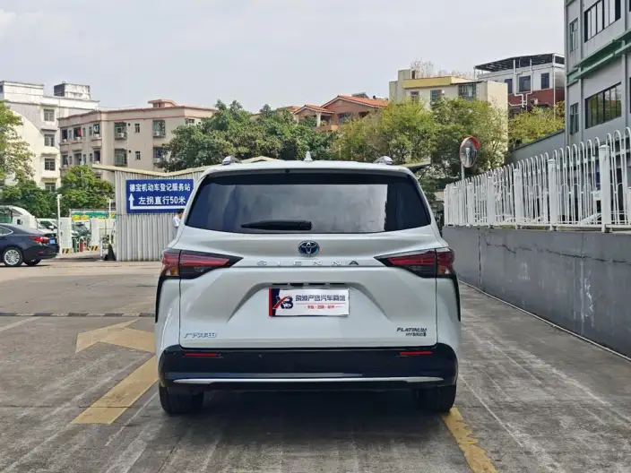Toyota Sienna 2021 Model 2.5L Hybrid Platinum edition – фото 5