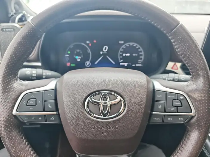 Toyota Sienna 2021 Model 2.5L Hybrid Platinum edition – фото 10
