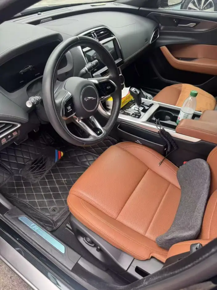 Jaguar XE L 2023 Model 2.0T 250PS R-DYNAMIC S Enterprising Sports Edition – фото 9
