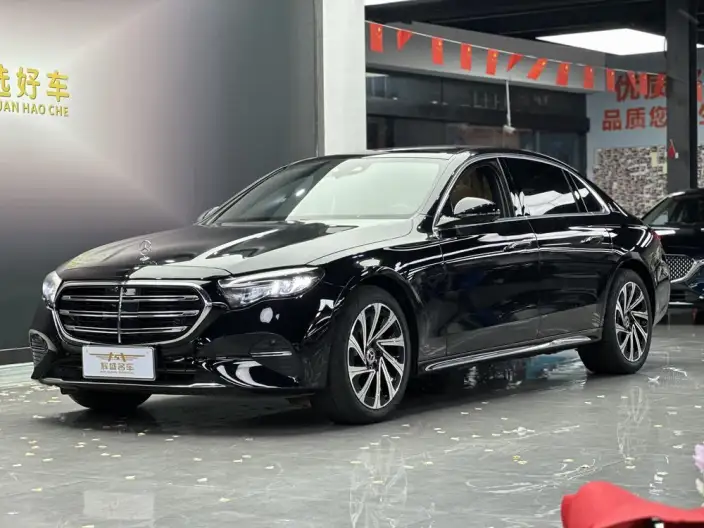 Mercedes-Benz E-Class 2024 Model E 300 L Luxury Model sedan – фото 1