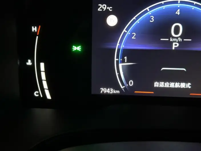 Toyota Camry 2026 Model 2.0E Elite Edition – фото 7