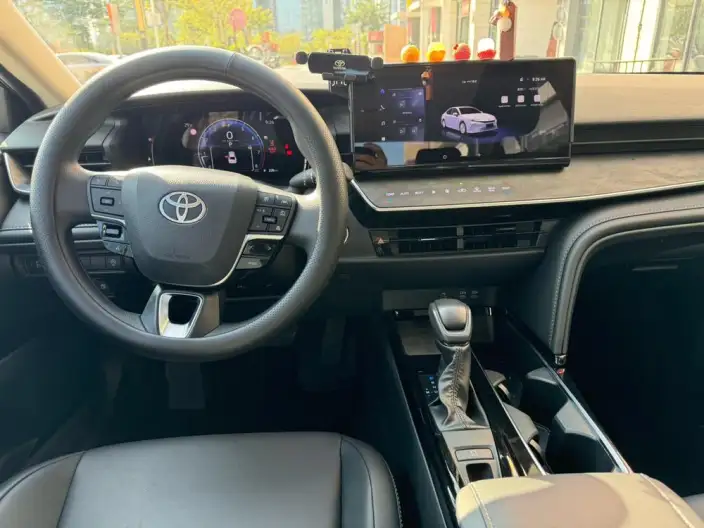 Toyota Camry 2026 Model 2.0E Elite Edition – фото 8
