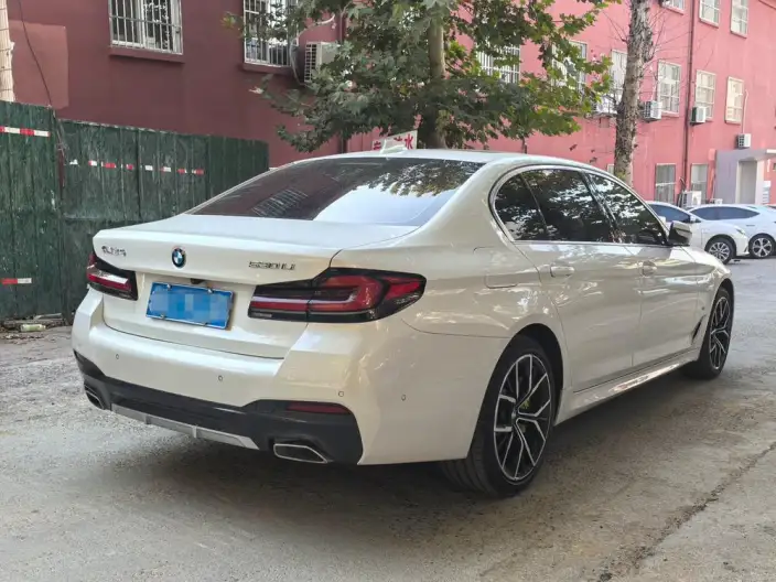 BMW 5 Series 2022 Model Facelift 530Li Leading Model M Sports Set