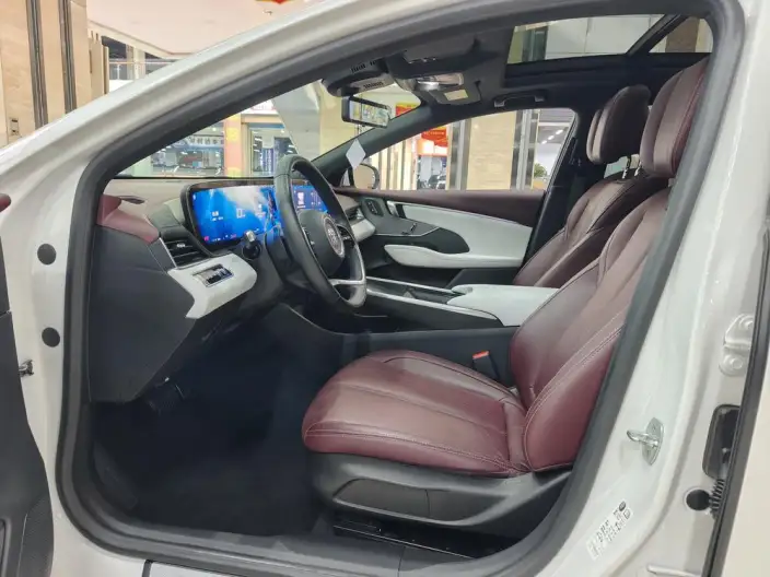 Buick LaCrosse 2023 Model 28T Automatic Yue Zun Edition – фото 10