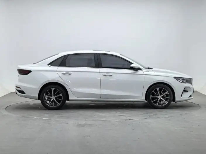 Geely Emgrand 2022 Model No. 4 Gen 1.5L CVT Noble Model – фото 8