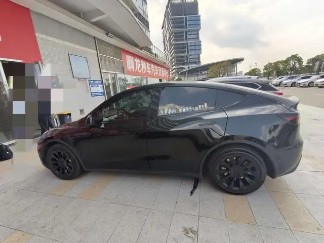 Model Y 2023 Model Rear-wheel drive version – фото 3