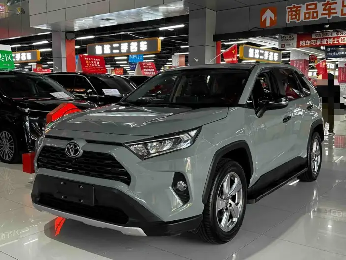 Toyota RAV4 2022 Model 2.0L CVT 2WD Fashion PLUS Edition