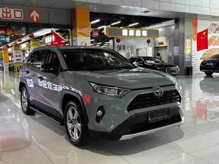 Toyota RAV4 2022 Model 2.0L CVT 2WD Fashion PLUS Edition