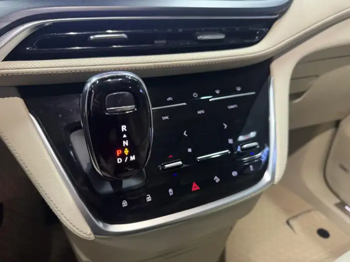 Buick GL8 2023 Model ES Luzun 2.0T Flagship Model – фото 9