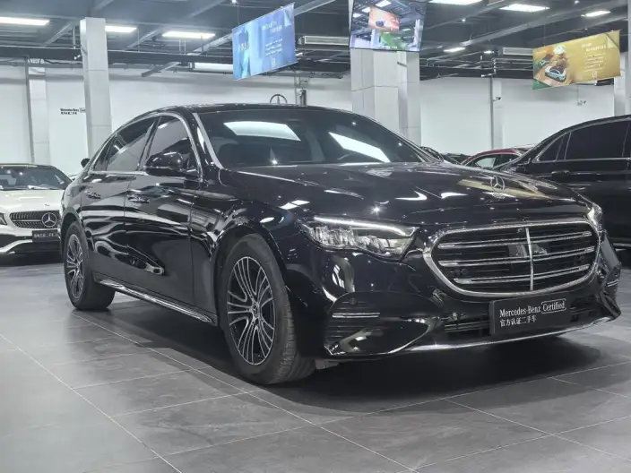 Mercedes-Benz E-Class 2024 Model E 260 L sedan – фото 3