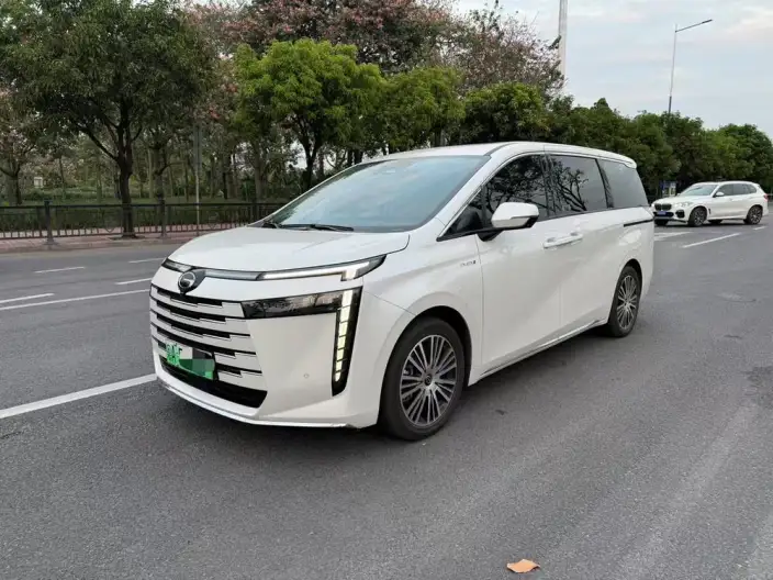 GAC Trumpchi E8 PHEV 2025 Model 2.0ATK 150km PRO+