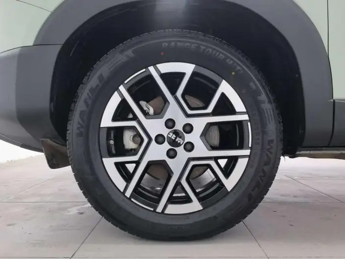 BAIC BJ30 2026 Model Traveler 1.5T DHT Hybrid Advanced version – фото 5