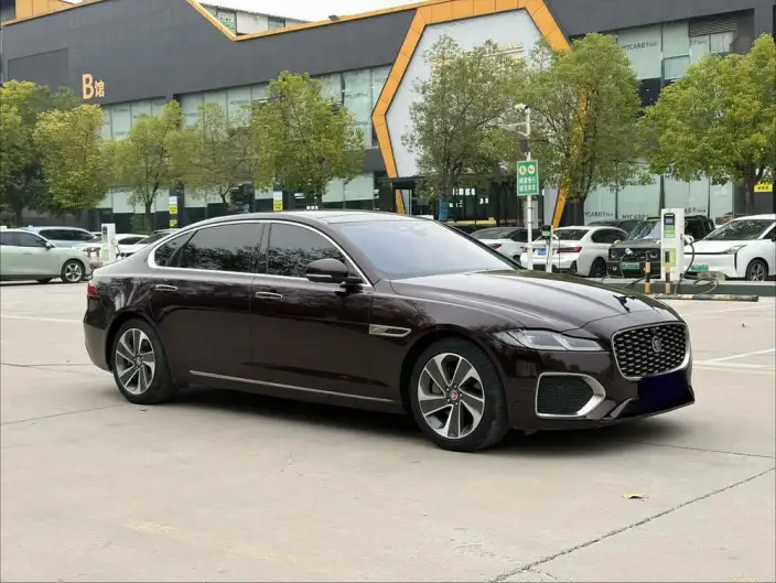 Jaguar XFL 2022 Model 2.0T P200 2WD Elite Deluxe Edition