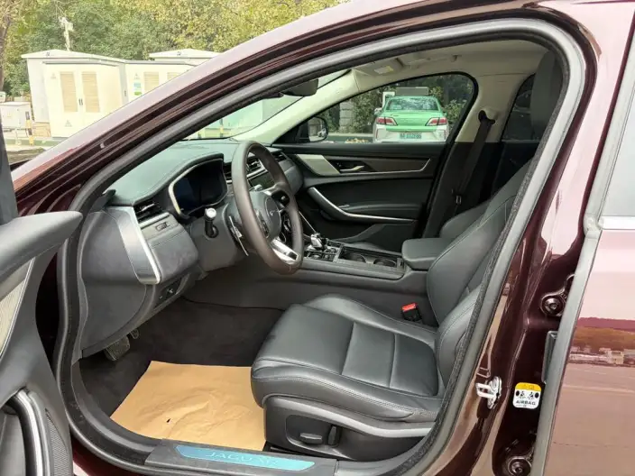 Jaguar XFL 2022 Model 2.0T P200 2WD Elite Deluxe Edition – фото 9