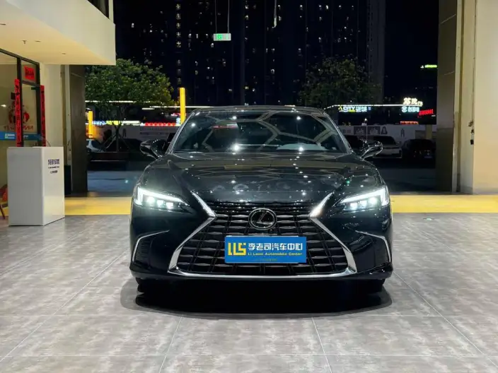 Lexus ES 2025 Model 300h Premium