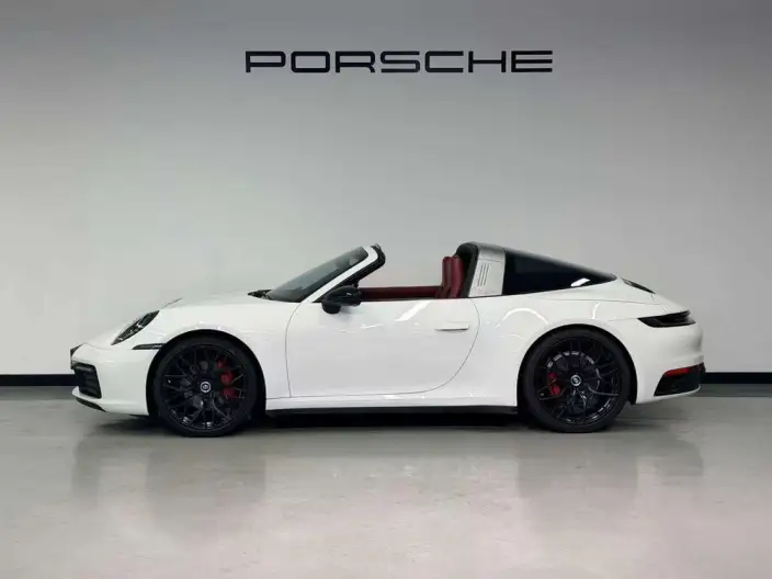PORSCHE 911 2023 Model Targa 4 3.0T