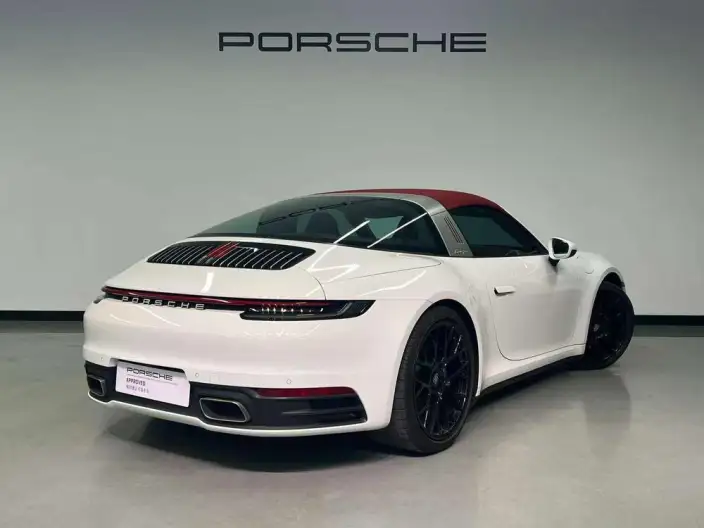 PORSCHE 911 2023 Model Targa 4 3.0T – фото 7