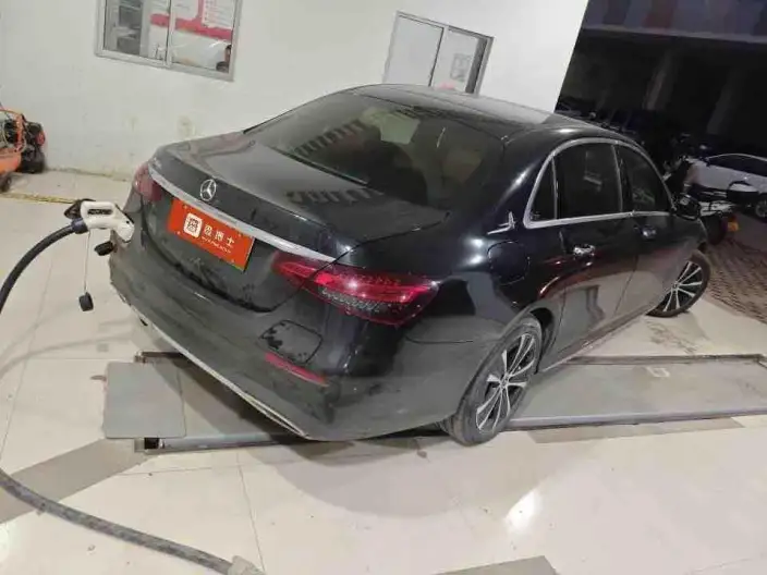 Mercedes-Benz E-Class PHEV 2022 Model Facelift E 350 e L Sports sedan – фото 4