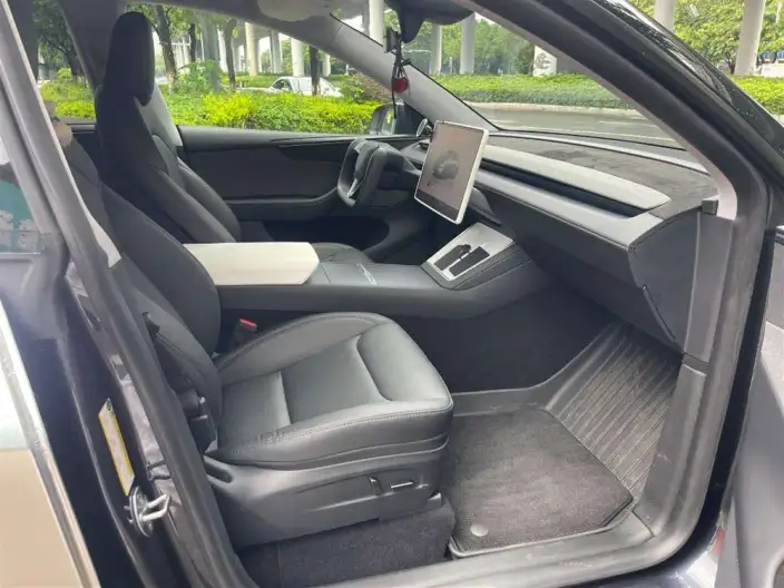 Model Y 2025 Model Rear-wheel drive version – фото 10