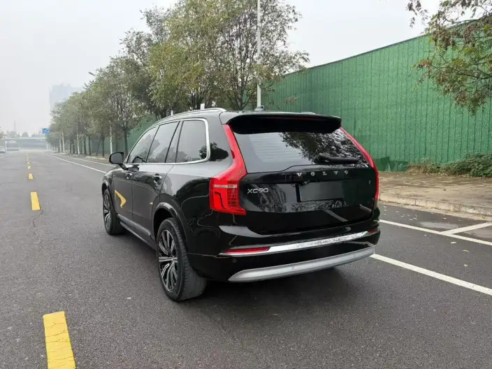 Volvo XC90 2022 Model B5 Zhixing Deluxe Edition 7 seat
