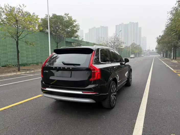 Volvo XC90 2022 Model B5 Zhixing Deluxe Edition 7 seat – фото 6