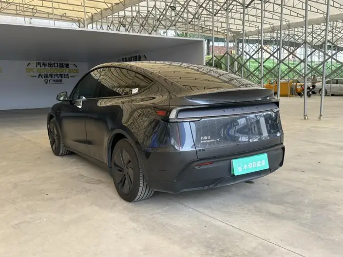 Model Y 2025 Model Rear-wheel drive version