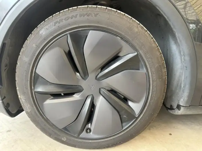 Model Y 2025 Model Rear-wheel drive version – фото 9