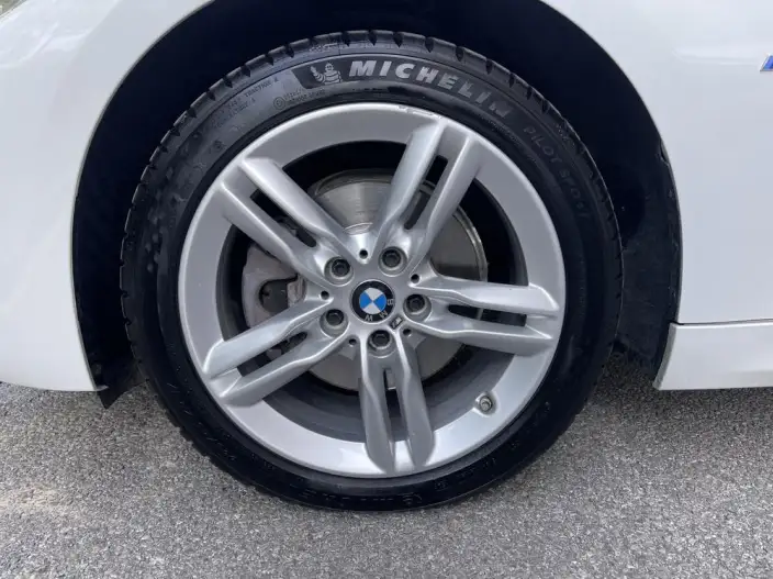 BMW 1 Series 2023 Model 120i M Sports Night Edition – фото 8