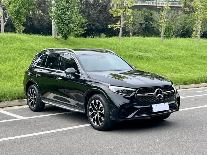 Mercedes-Benz GLC 2023 Model GLC 260 L 4MATIC Luxury Model 5 seat