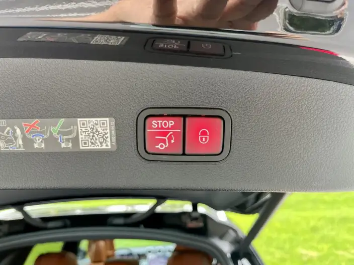 Mercedes-Benz GLC 2023 Model GLC 260 L 4MATIC Luxury Model 5 seat – фото 8