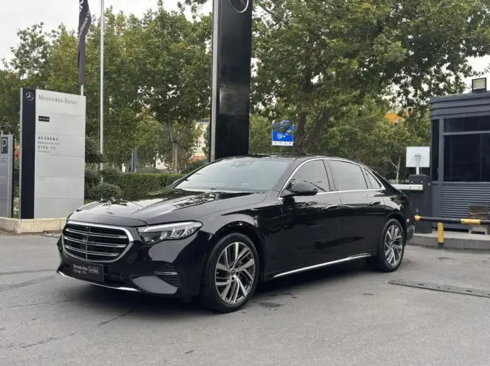 Mercedes-Benz E-Class 2025 Model E 300 L Fashion Model sedan