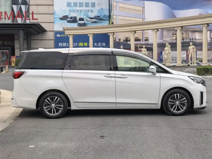 Buick GL8 2023 Model ES Luzun 2.0T Comfort Model – фото 7