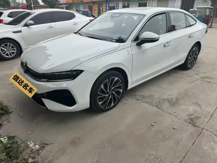 Volkswagen Sagitar 2026 Model L 300TSI DSG Luxury Model