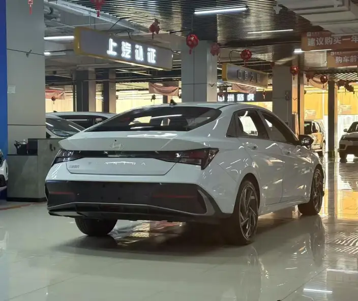 Hyundai Ioniq 2023 Model 1.5L CVT GLX Elite Edition – фото 6