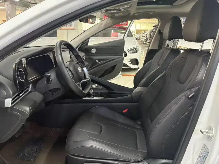 Hyundai Ioniq 2023 Model 1.5L CVT GLX Elite Edition – фото 10