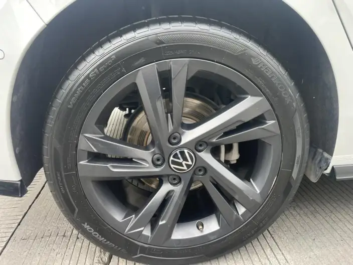 Volkswagen Golf 2023 Model Facelift 280TSI DSG R-Line Lite – фото 10