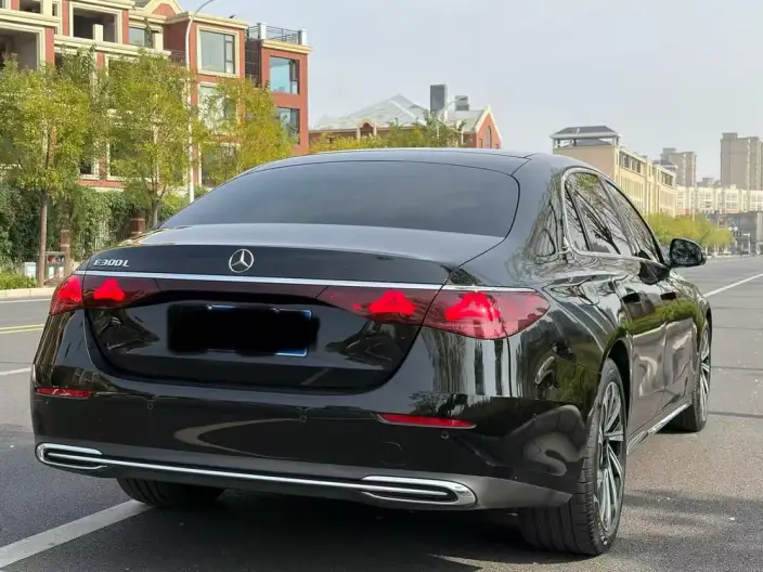 Mercedes-Benz E-Class 2024 Model Facelift E 300 L Fashion Model sedan – фото 7