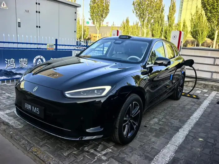 Aito M5 2025 Model Extended Range Ultra Rear Drive Edition