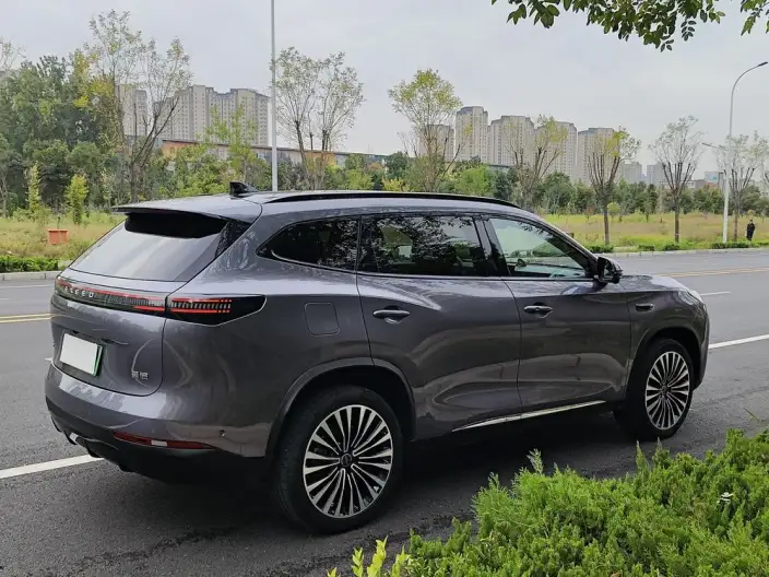 EXEED ET5 2026 Model 210 LiDAR Zhizun Edition – фото 7