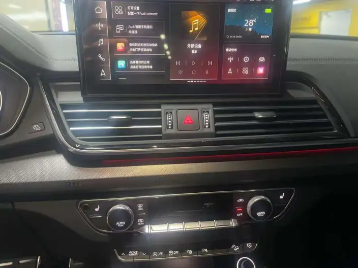 Audi Q5L 2024 Model 45TFSI Luxury Dynamic Model – фото 9
