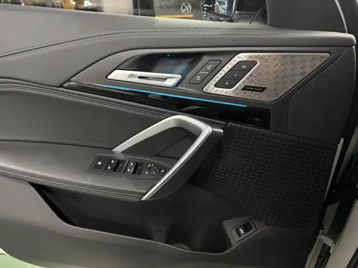 BMW iX 1 2025 Model eDrive25L X Design Set