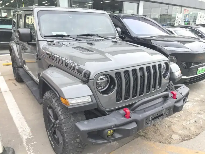 Jeep Wrangler 2021 Model 2.0T 80th Anniversary Memorial Edition – фото 3