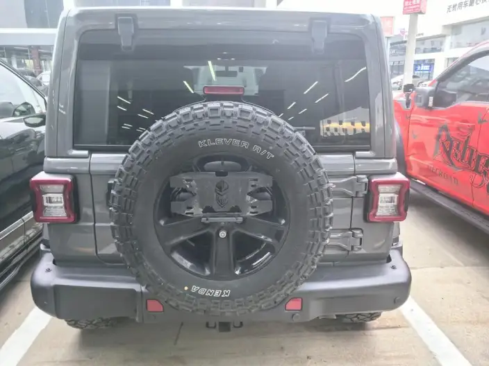 Jeep Wrangler 2021 Model 2.0T 80th Anniversary Memorial Edition – фото 5