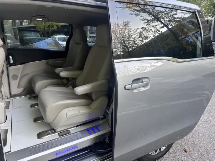 Buick GL8 2023 Model Business class 2.0T Comfort Model – фото 5