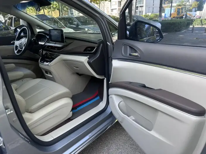 Buick GL8 2023 Model Business class 2.0T Comfort Model – фото 7