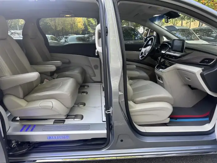 Buick GL8 2023 Model Business class 2.0T Comfort Model – фото 10