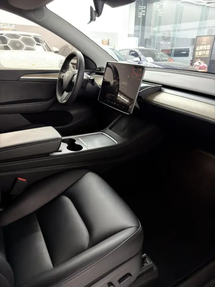 Model Y 2022 Model Facelift Rear-wheel drive version – фото 6